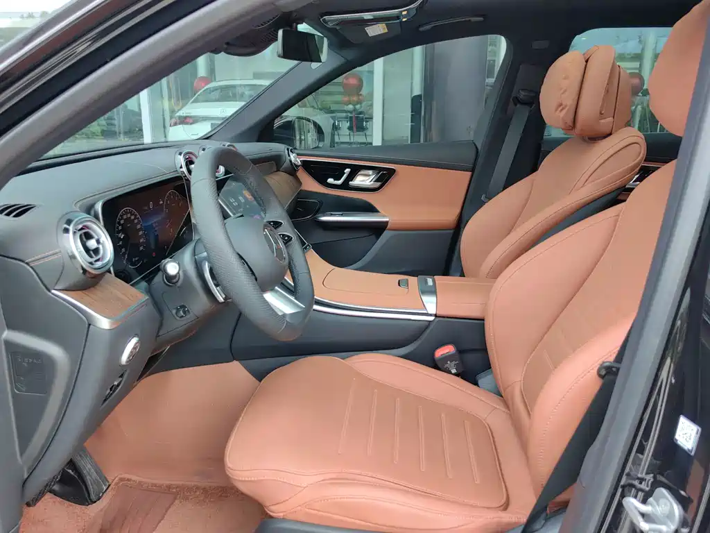 Mercedes-Benz GLC 2025