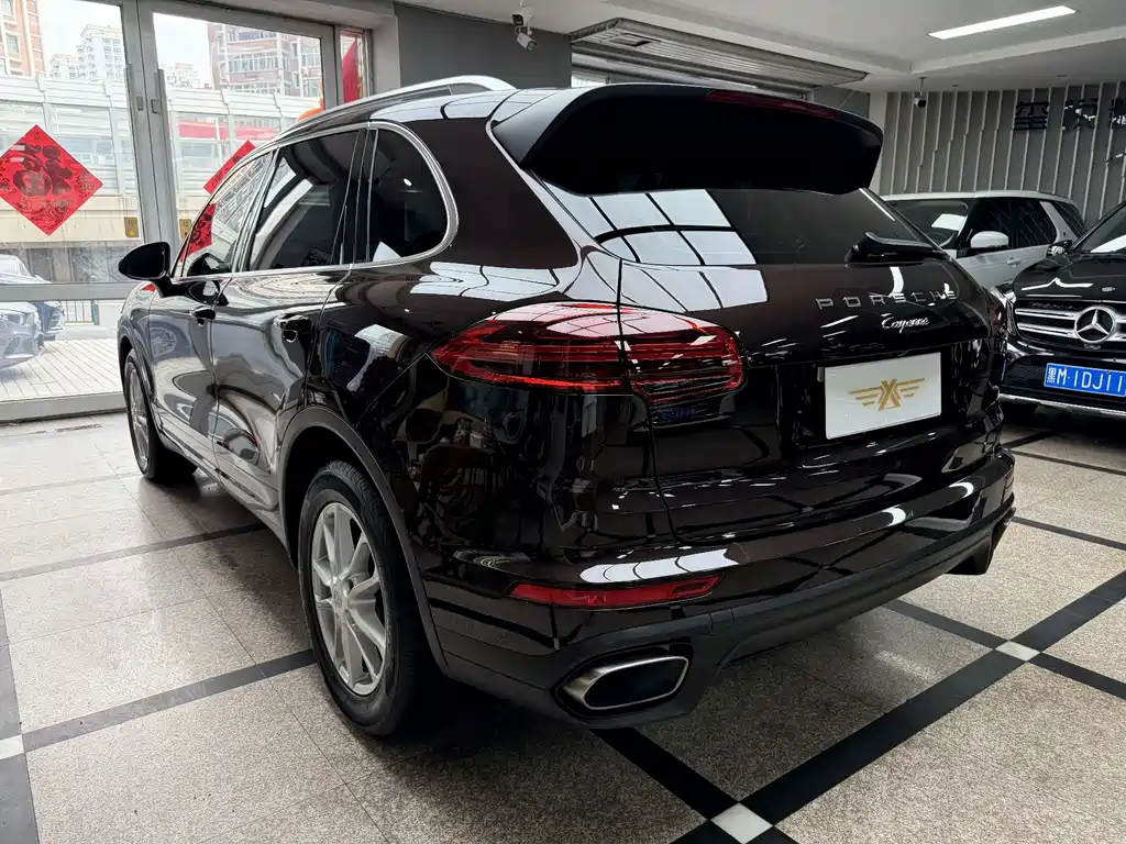 Porsche Cayenne 2016 — фото 6