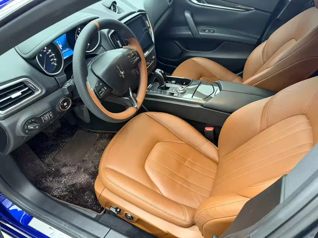 Maserati Ghibli 2018 — фото 10