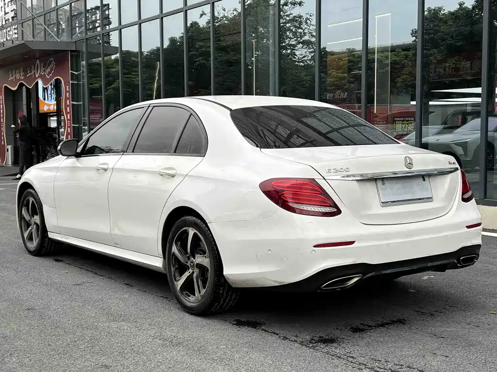 Mercedes-Benz E-Class 2018 — фото 8