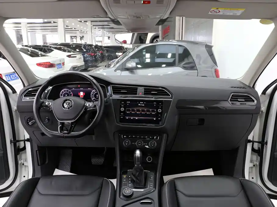 Volkswagen Tiguan 2019 — фото 9