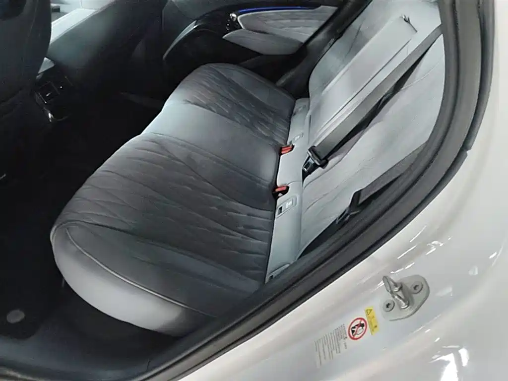 BYD Seal 2023 — фото 17