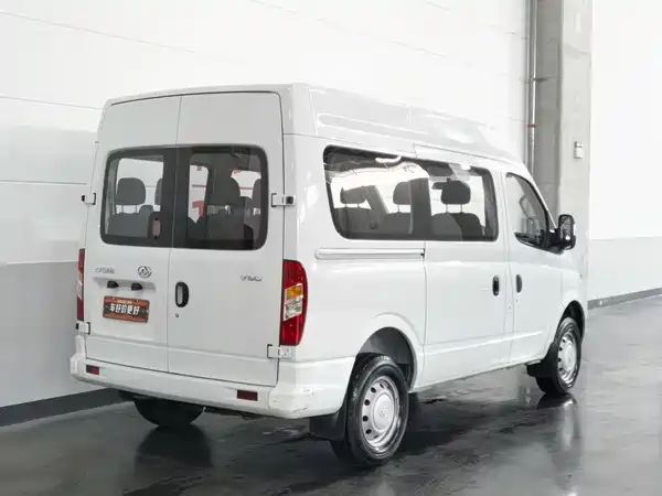 Maxus V80 2024