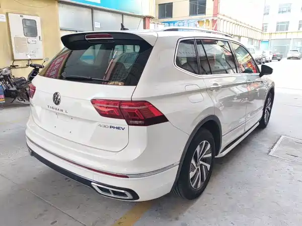 Volkswagen Tiguan L Plug-In Hybrid 2022