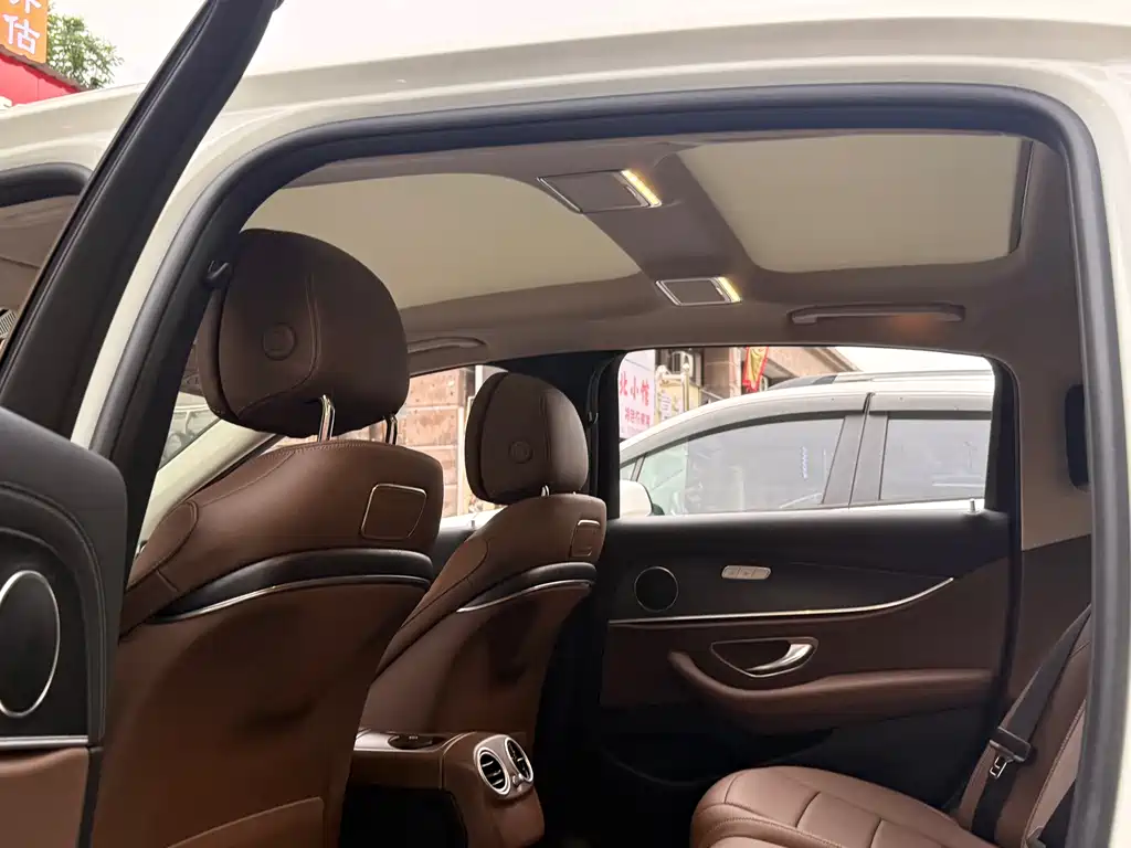 Mercedes-Benz E-Class 2018