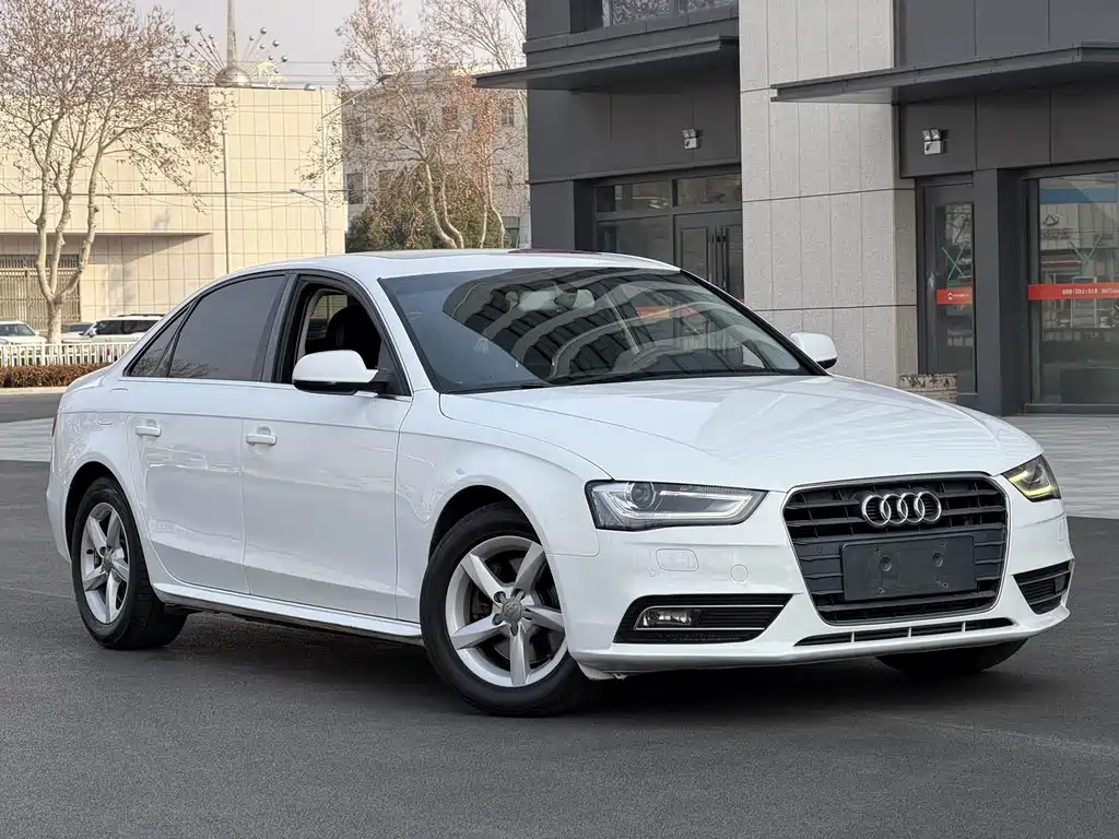 Audi A4L 2014