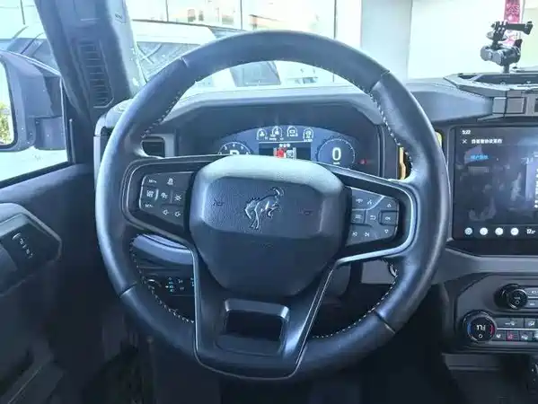 Ford Bronco 2025