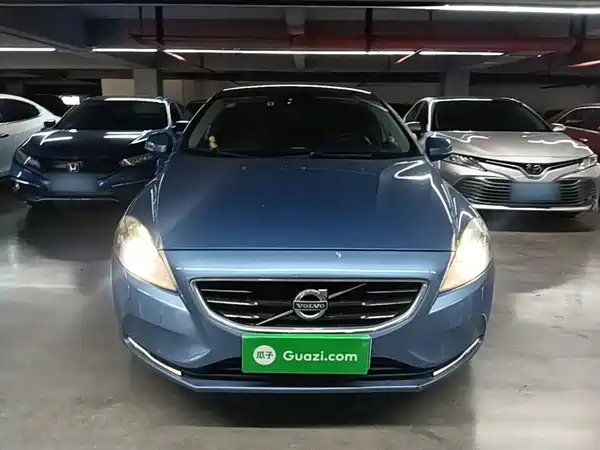 Volvo V40 2016