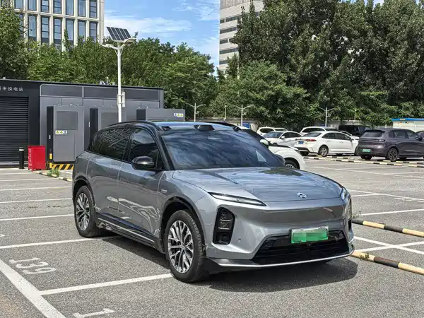 NIO ES6 2025