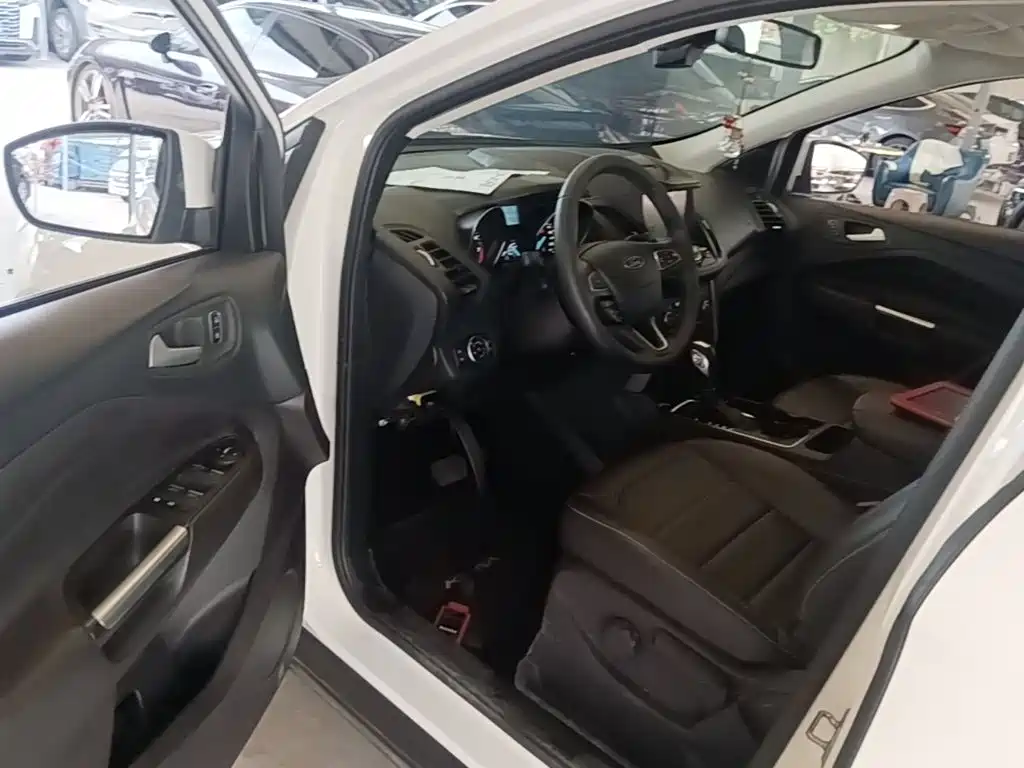 Ford Kuga 2018 — фото 16