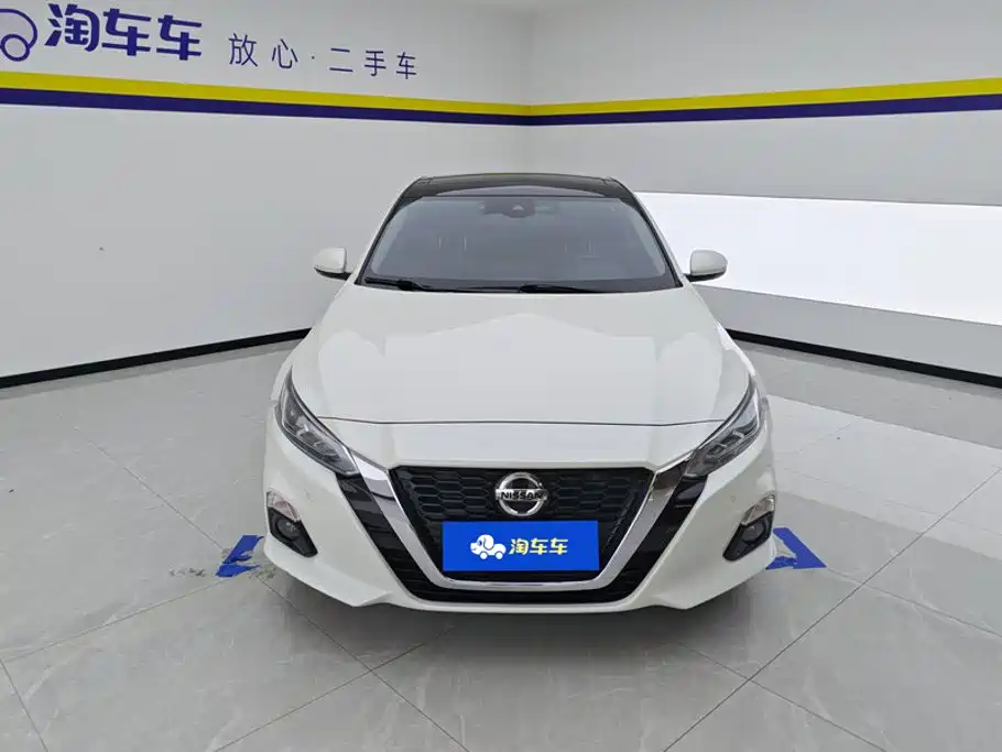 Nissan Teana 2021