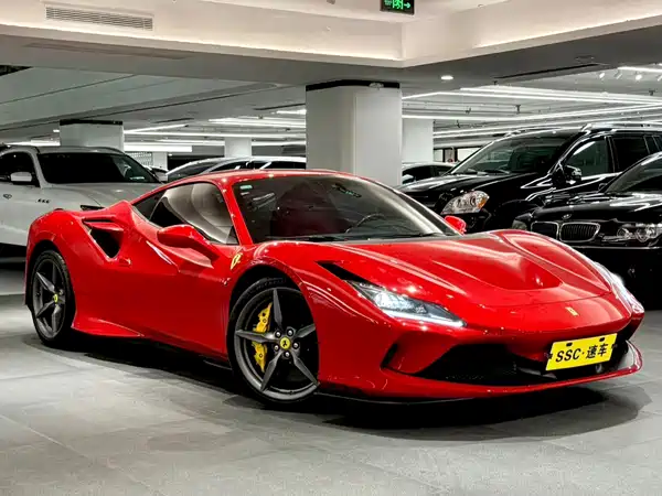 Ferrari F8 2019