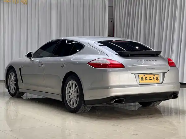 Porsche Panamera 2012