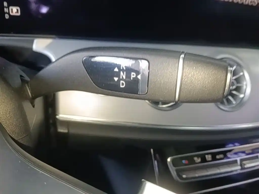 Mercedes-Benz E-Class 2021 — фото 14