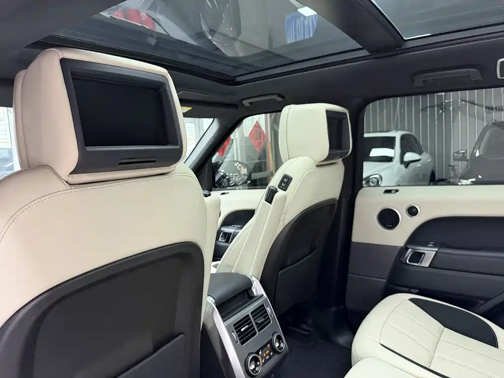 Land Rover Range Rover Sport 2019 — фото 34