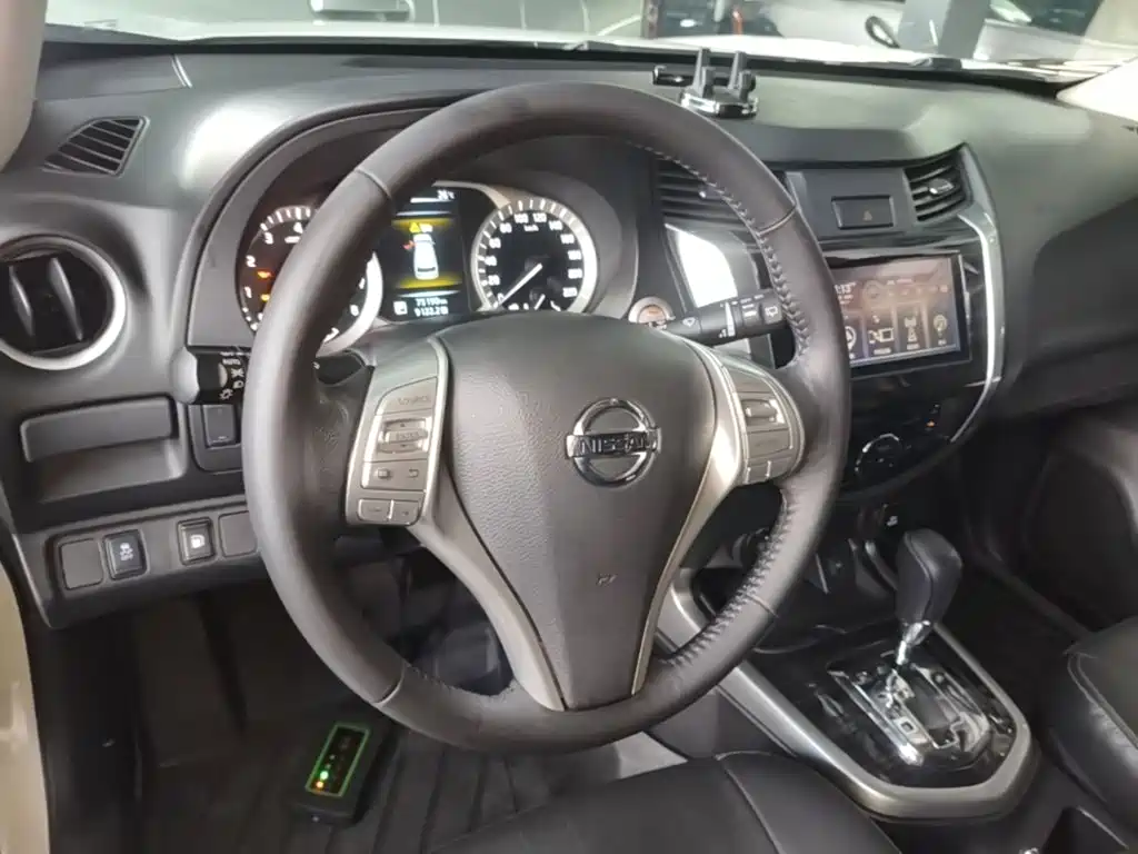 Nissan Terra 2019 — фото 11