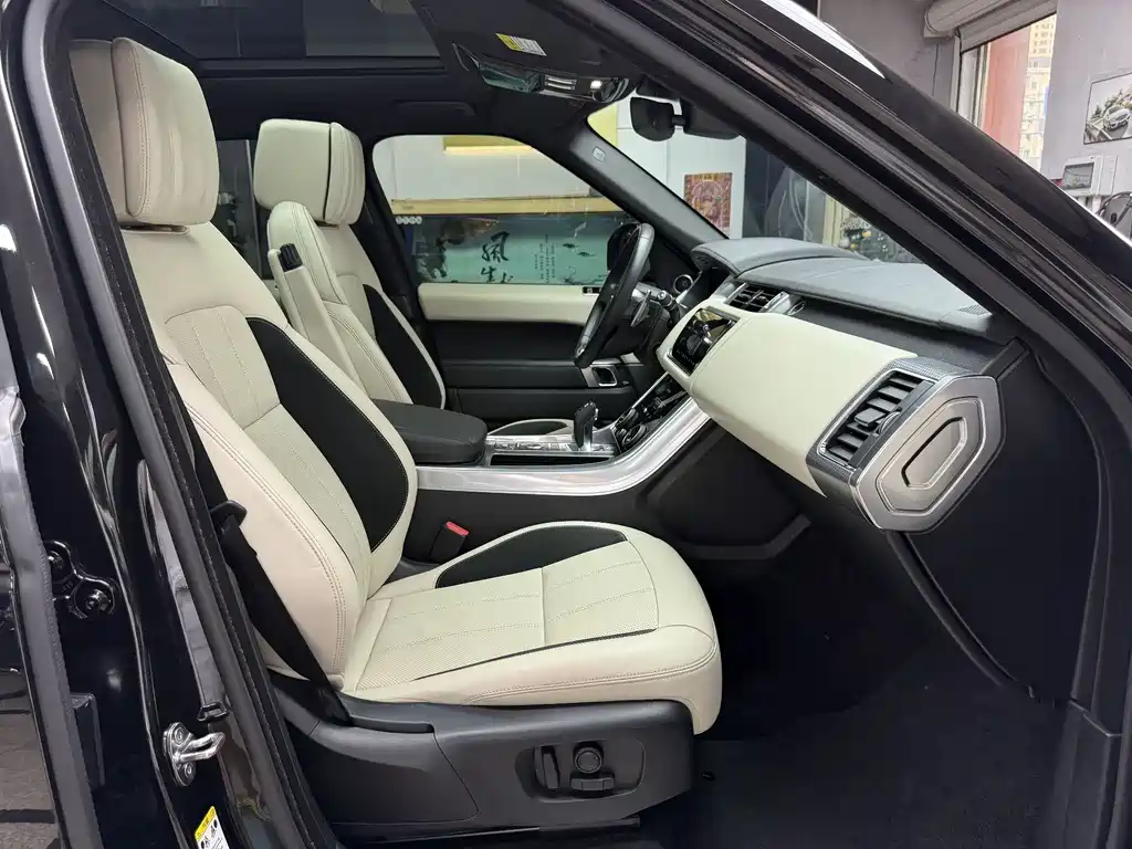 Land Rover Range Rover Sport 2019 — фото 26