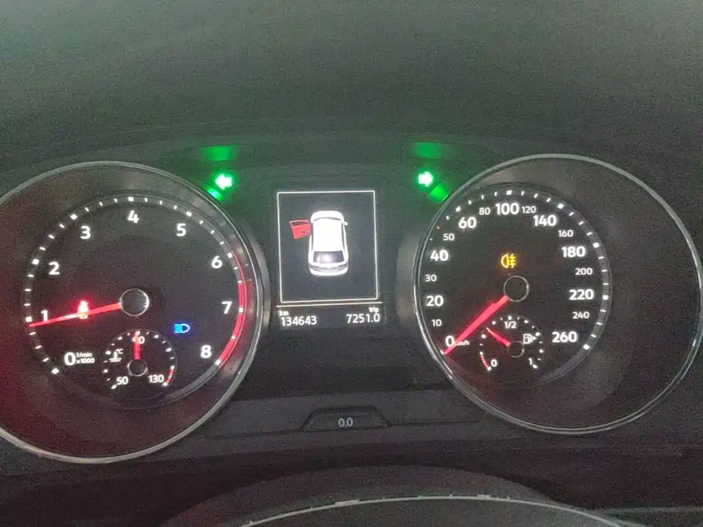 Volkswagen Tiguan L 2018 — фото 12