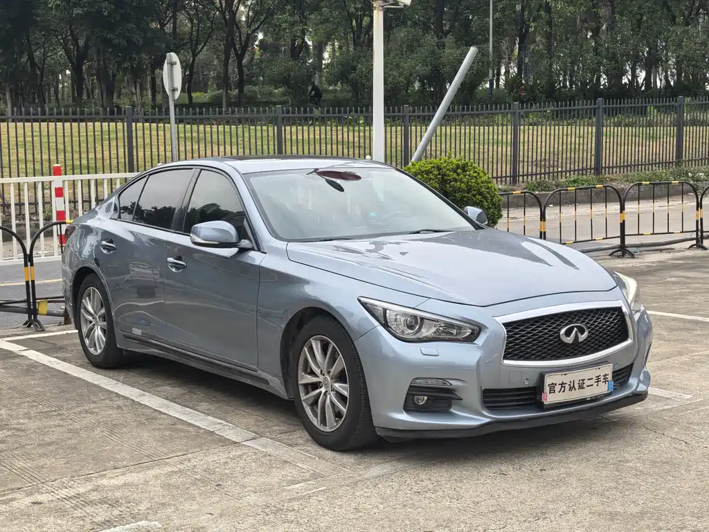 Infiniti Q50L 2015 — фото 3