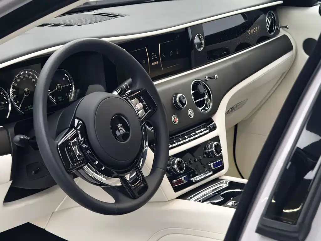 Rolls-Royce Ghost 2024 — фото 10