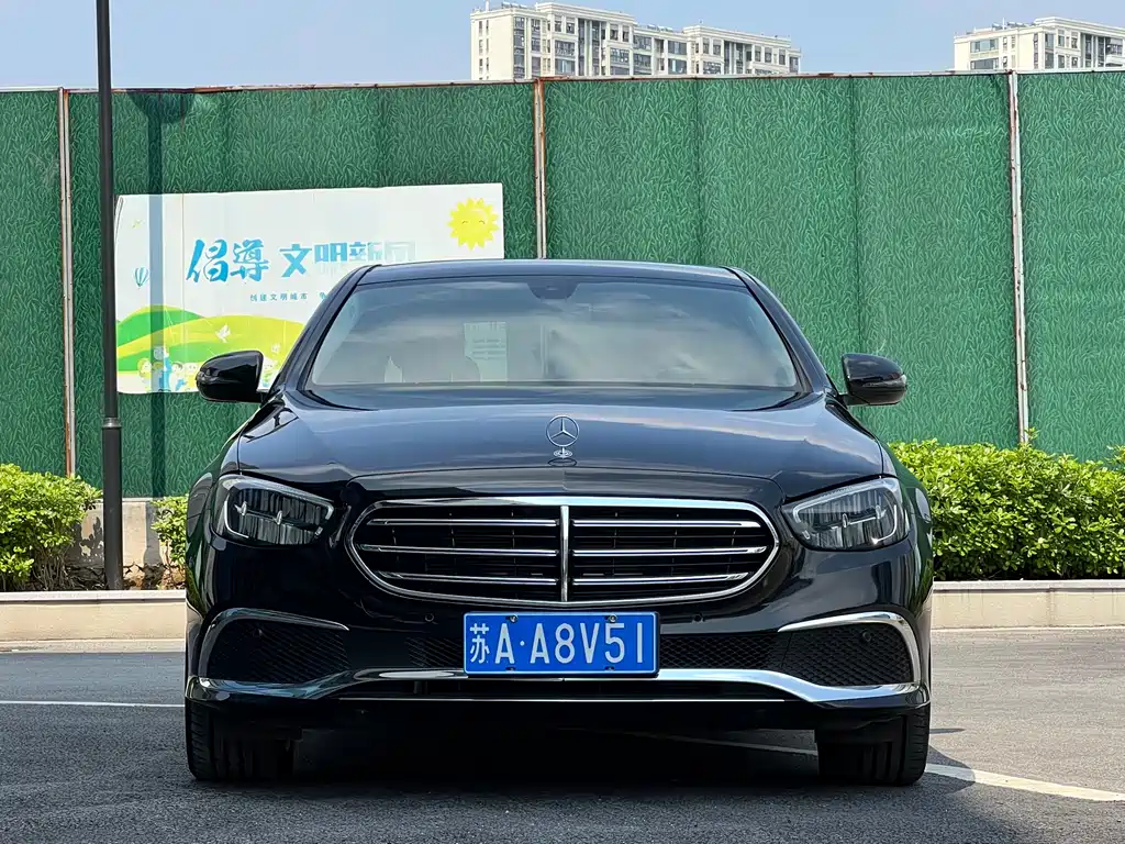 Mercedes-Benz E-Class 2023 — фото 2