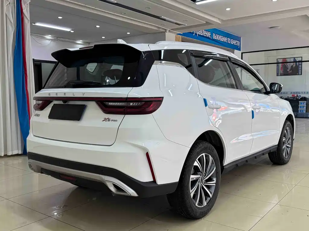Geely Vision X6 2022 — фото 6