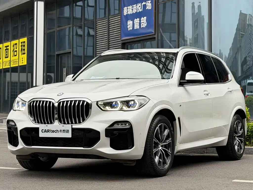 BMW X5 2020 — фото 1