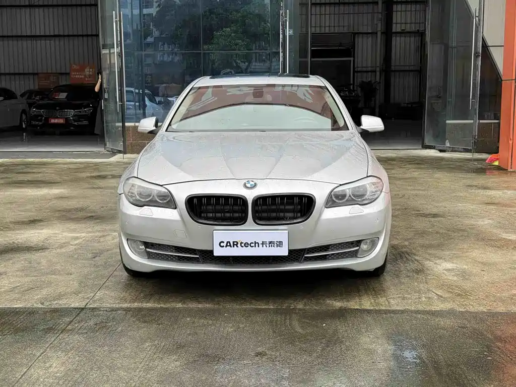 BMW 5 Series 2011
