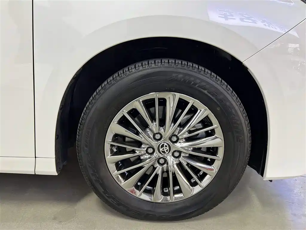 Toyota Alphard 2021 — фото 15