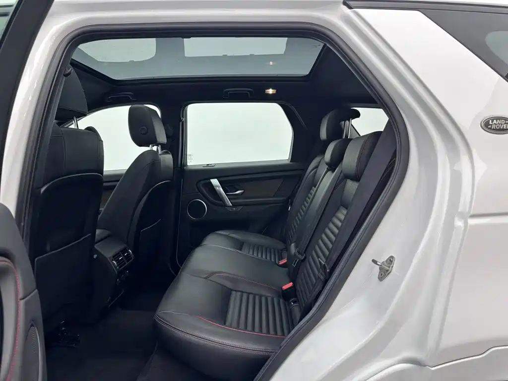 Land Rover Discovery Sport 2023 — фото 20