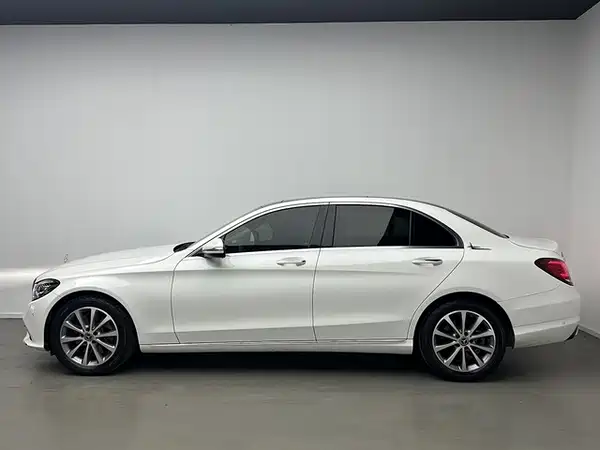 Mercedes-Benz C-Class 2020