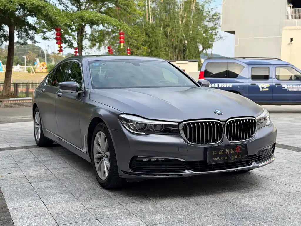 BMW 7 Series 2017 — фото 3