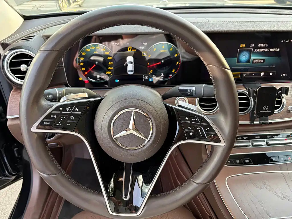 Mercedes-Benz E-Class 2023