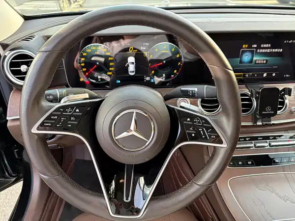 Mercedes-Benz E-Class 2023