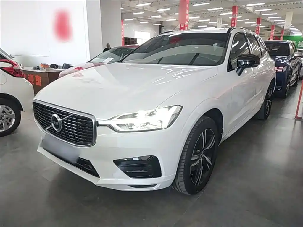 Volvo XC60 2020 — фото 1