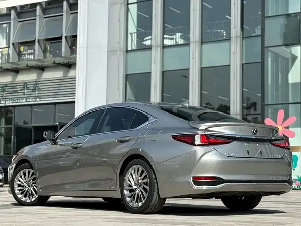 Lexus ES 2018