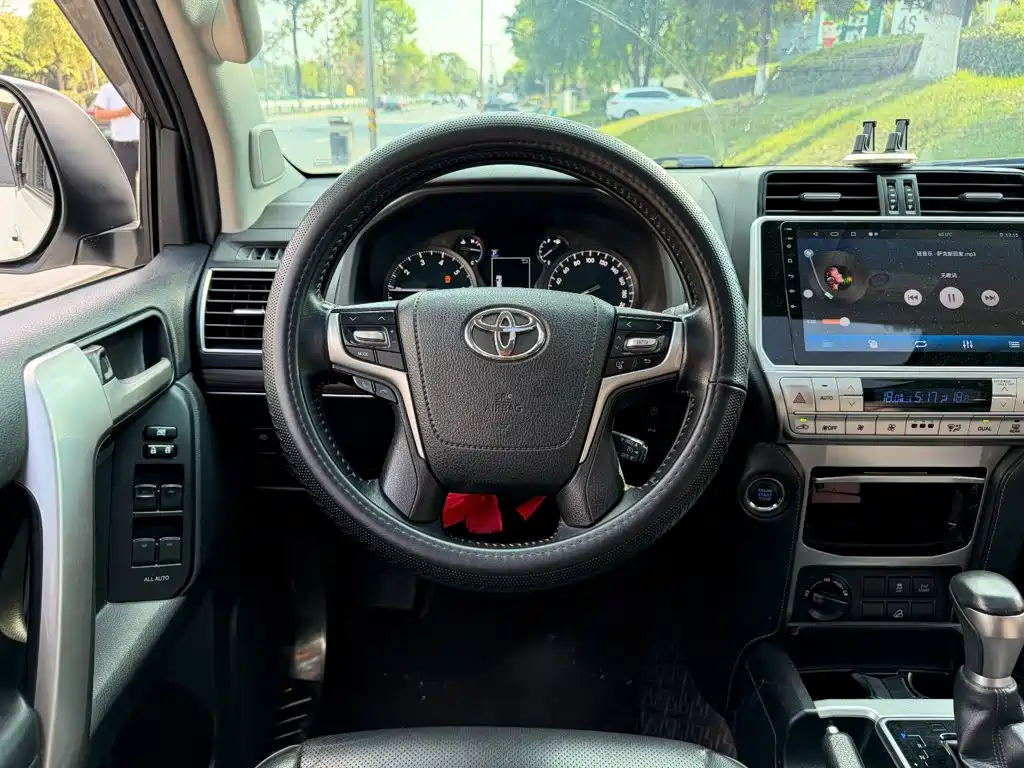 Toyota Prado 2019 — фото 14