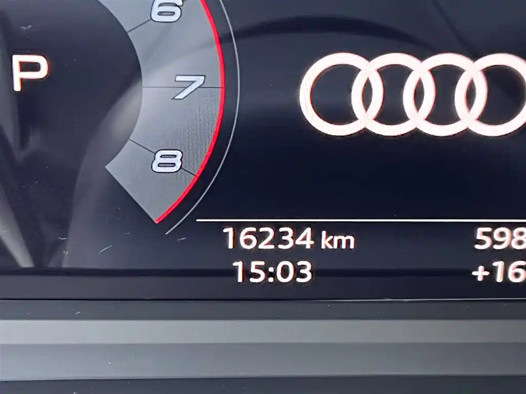 Audi A3 2024 — фото 14