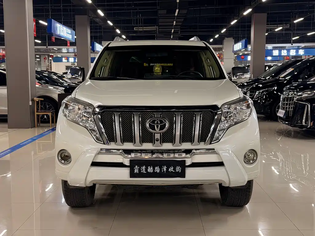 Toyota Prado 2017 — фото 2