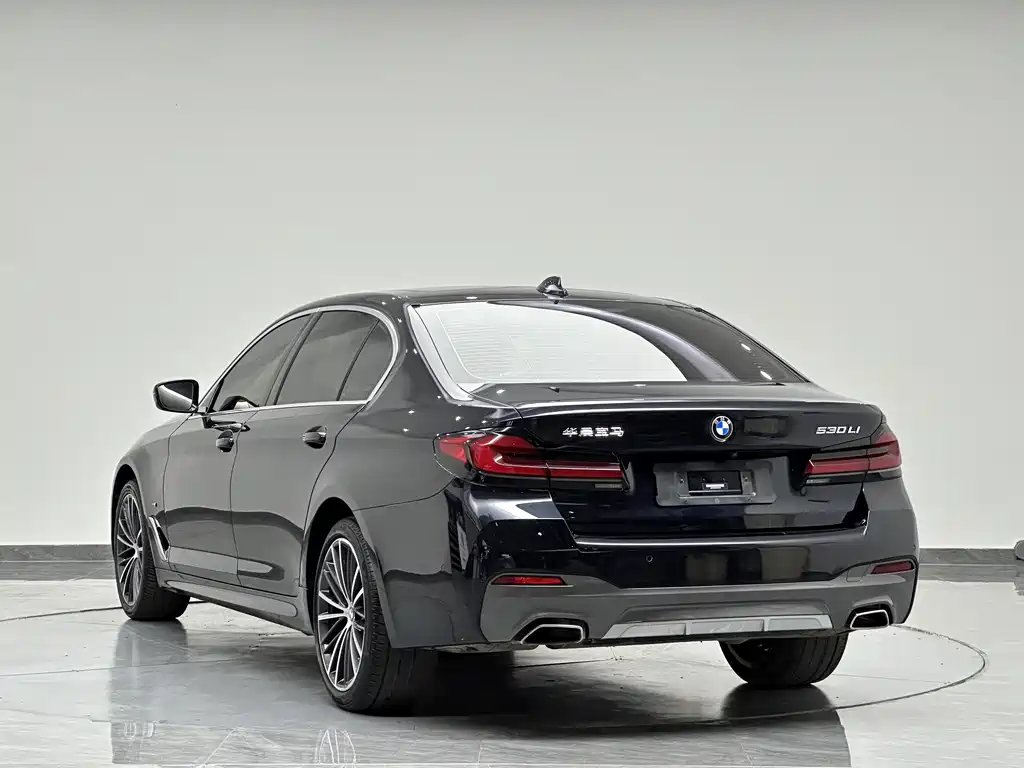 BMW 5 Series 2023