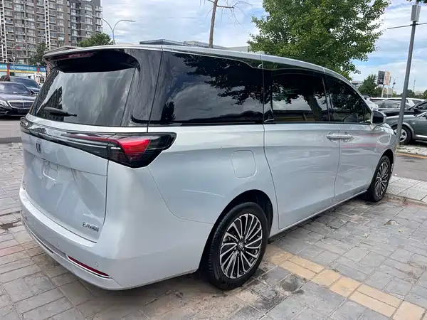 Buick GL8 New Energy 2025
