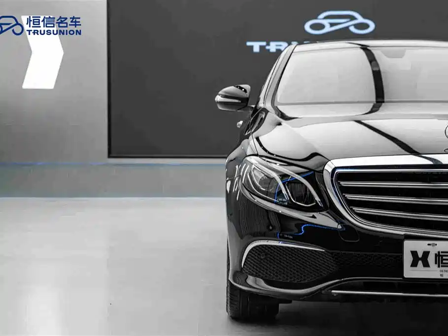 Mercedes-Benz E-Class 2017 — фото 8