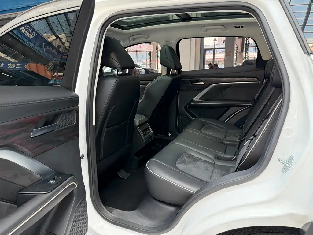 Haval H6 2023 — фото 13