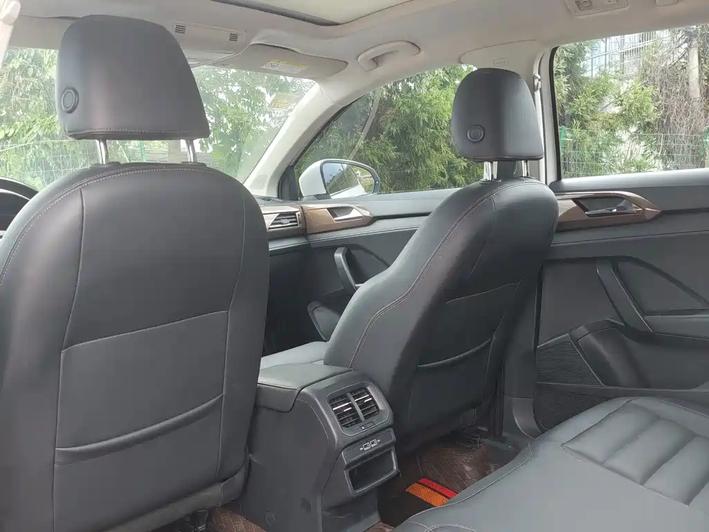 Volkswagen Tharu 2019