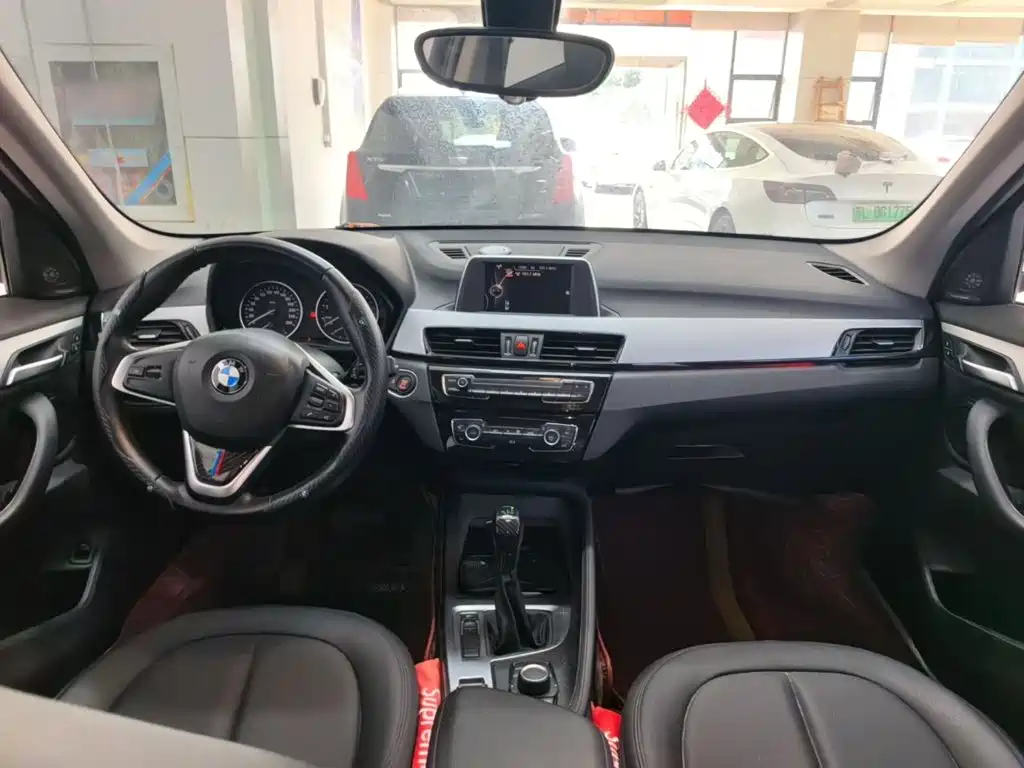 BMW X1 2017 — фото 10