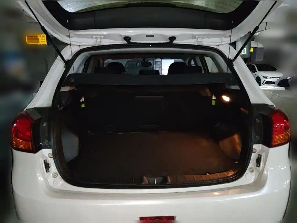 Mitsubishi Jinxuan ASX 2016 — фото 10