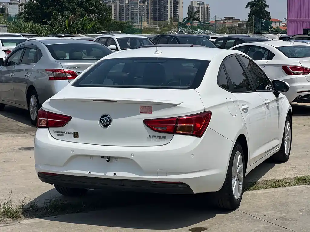 Buick Verano 2017 — фото 9