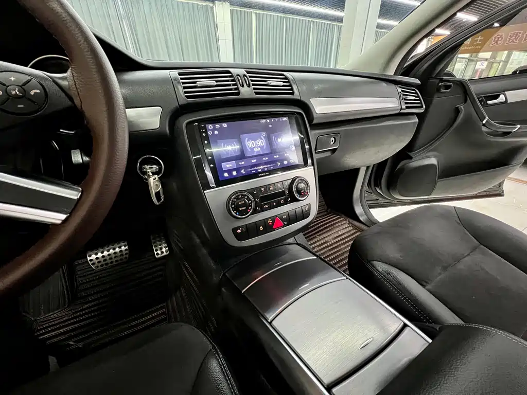 Mercedes-Benz R-Class 2015 — фото 12