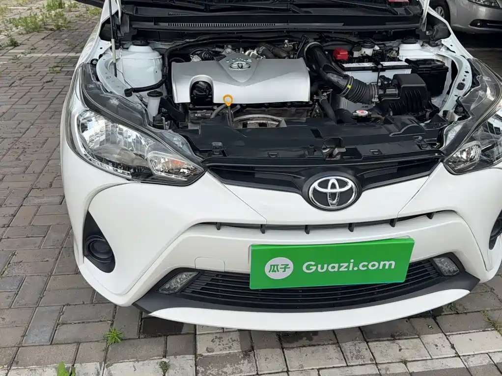 Toyota Yaris L 2019 — фото 13