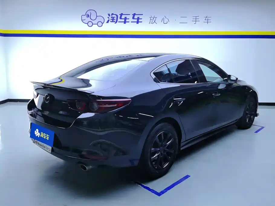 Mazda 3 Axela 2024